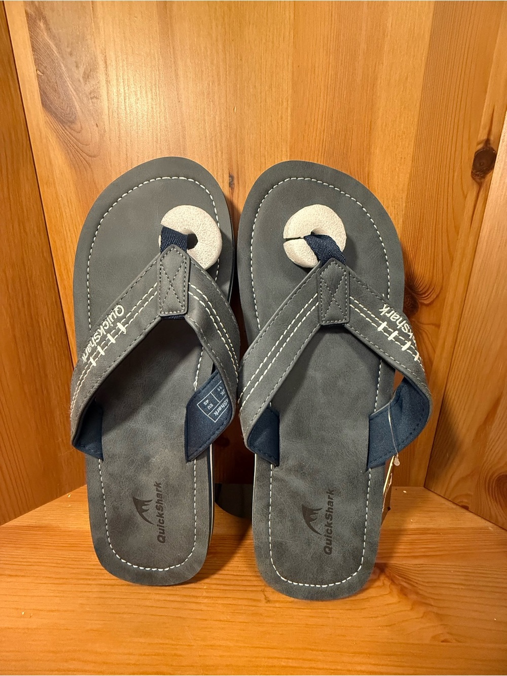 Men's 12 Gray Flip-Flop Sandals - Cushioned Thong Style